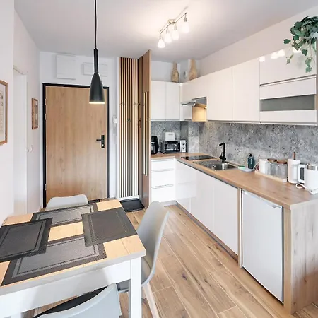 Rentplanet - Belle View Apartment